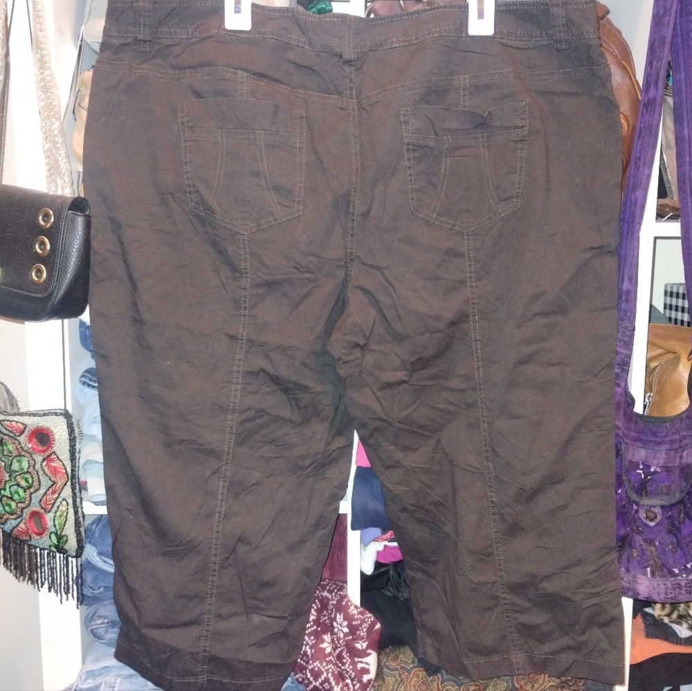 North Crest Brown Cargo Shorts 20W - Picture 5 of 10